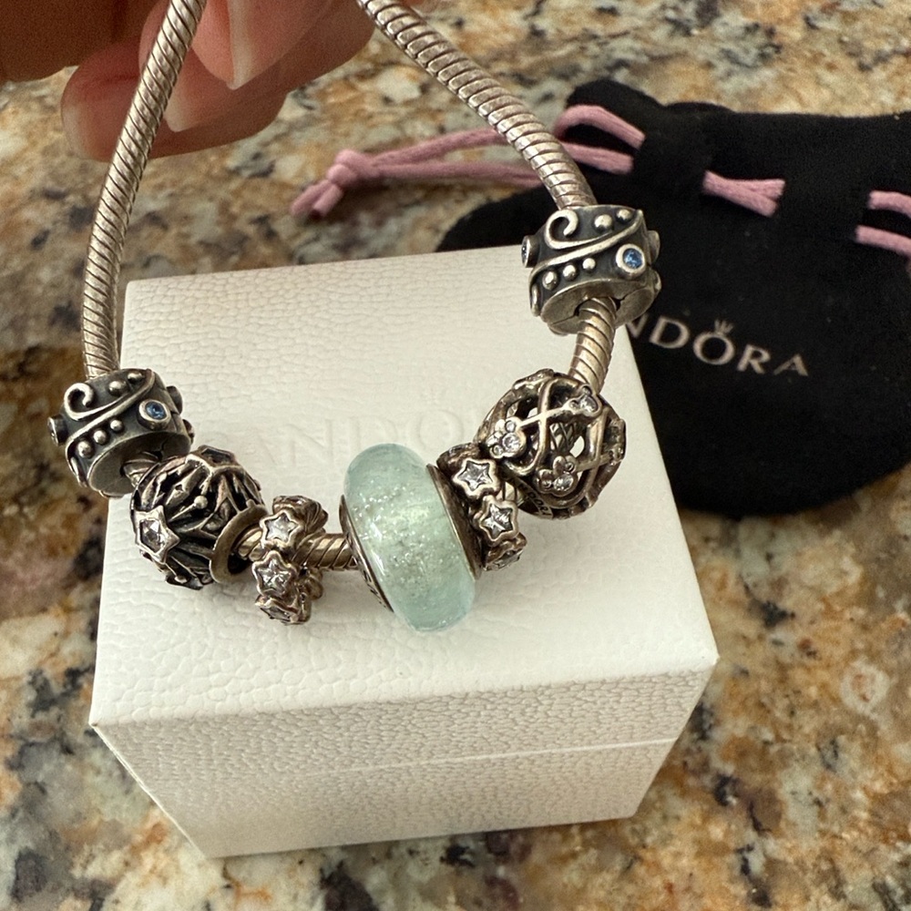 Pandora x Disney Frozen set Elsa styled, ice/winter